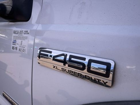 Used 2007 Ford F450 4x4 Regular Cab Super Duty image 8