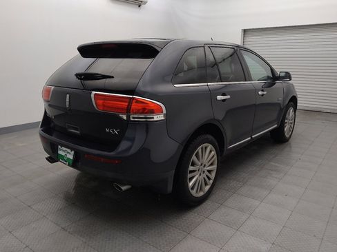 Used 2013 Lincoln MKX FWD image 9