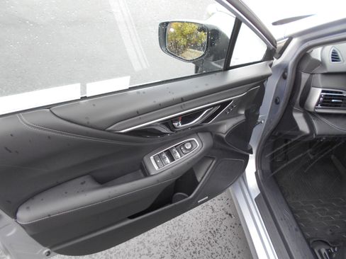 Used 2020 Subaru Legacy Limited image 8