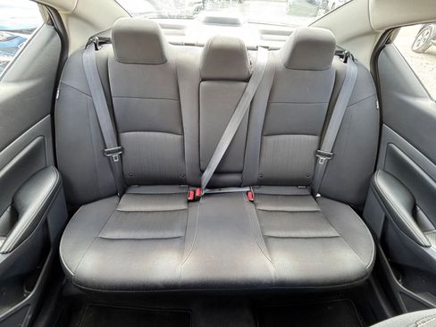 Used 2025 Nissan Altima 2.5 SV image 38