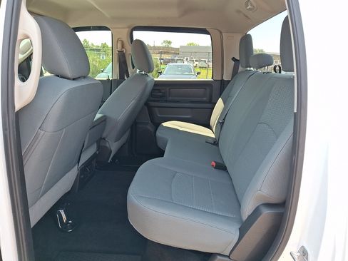 Used 2015 RAM 1500 Express AWD/4WD image 10