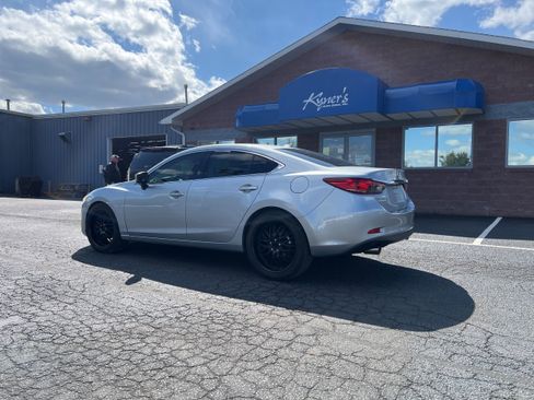 Used 2017 MAZDA MAZDA6 Touring FWD image 4