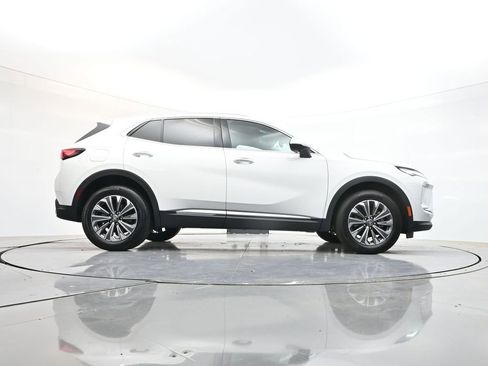 Used 2024 Buick Envision Preferred AWD/4WD image 39