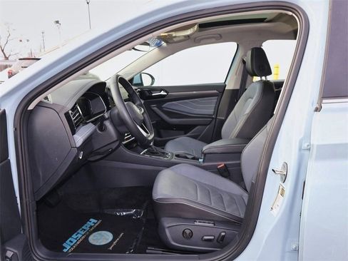 Certified 2025 Volkswagen Jetta SEL image 11
