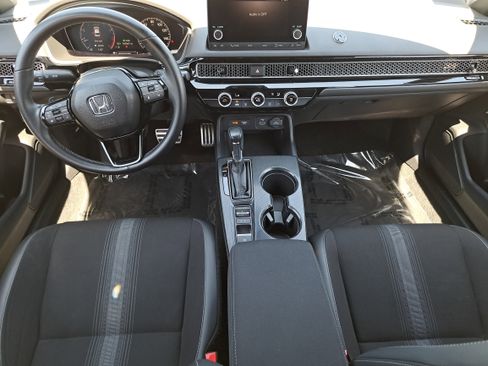 Used 2024 Honda Civic Sport image 9