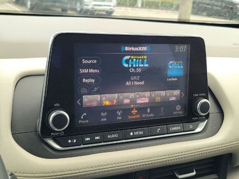 Certified 2023 Nissan Rogue SV FWD image 29