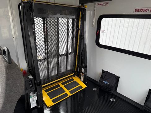 Used 2014 Chevrolet Express 3500 w/ Shuttle Bus Package image 70