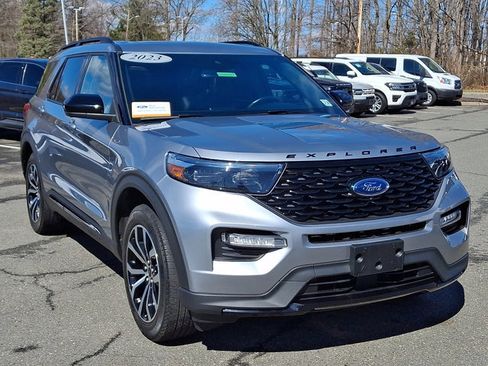 Certified 2023 Ford Explorer ST-Line w/ Class IV Trailer Tow Package image 2
