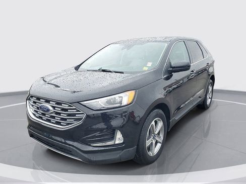Certified 2022 Ford Edge SEL w/ Convenience Package image 2