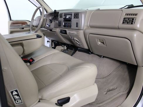 Used 2000 Ford F350 Lariat image 32