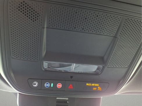 New 2026 Chevrolet Traverse LT w/ Midnight/Sport Edition image 24