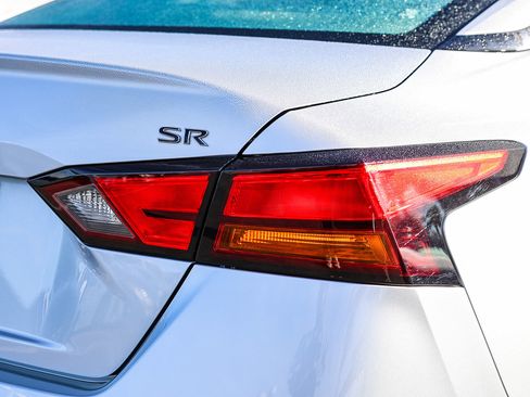 Used 2020 Nissan Altima 2.5 SR image 24