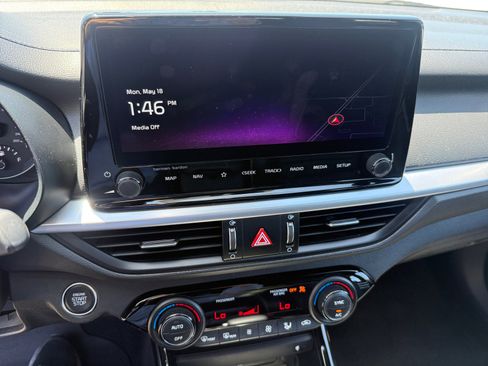 Used 2024 Kia Forte GT-Line w/ GT-Line Premium Package FWD image 12
