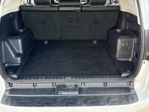 Used 2024 Toyota 4Runner SR5 Premium image 5