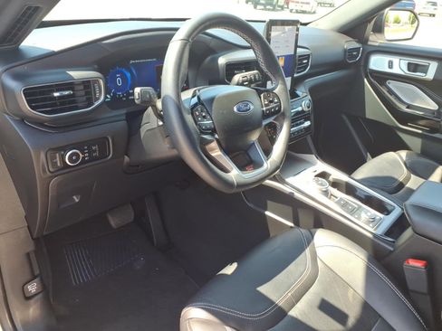 Used 2023 Ford Explorer ST w/ Equipment Group 401A AWD/4WD image 23