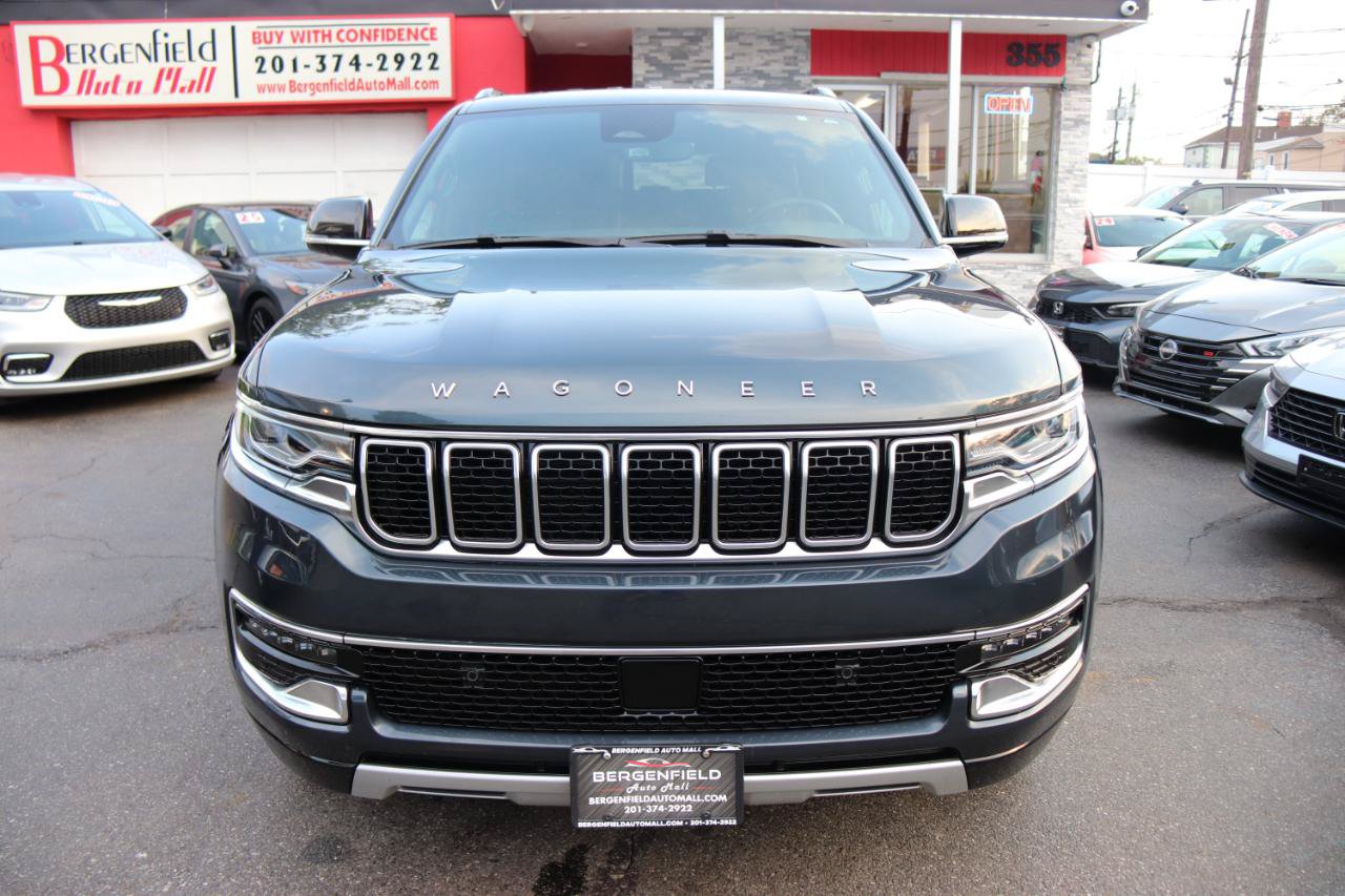 Used 2024 Jeep Wagoneer Series II AWD/4WD image 8