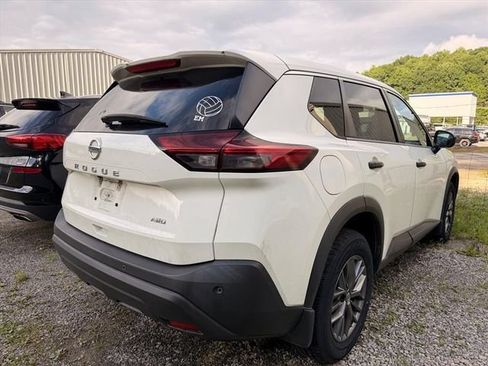 Used 2021 Nissan Rogue S AWD/4WD image 12