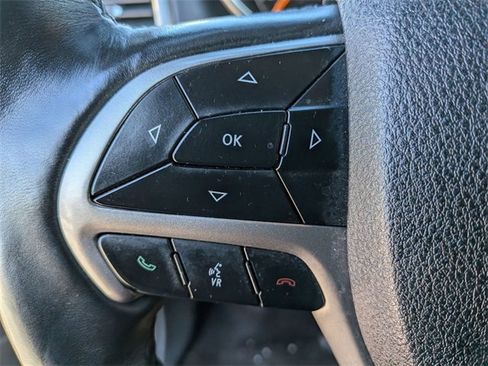 Certified 2018 Jeep Grand Cherokee Laredo image 18