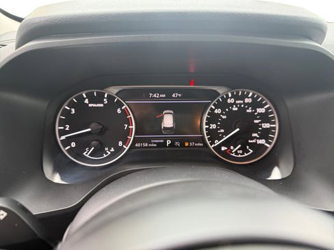 Used 2024 Nissan Rogue SV image 11