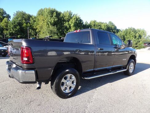 Used 2026 RAM 2500 Big Horn AWD/4WD image 8