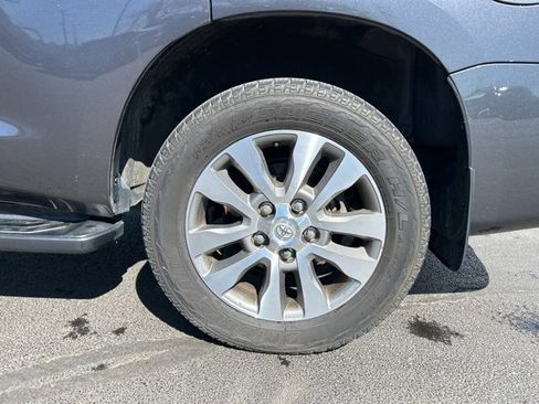 Used 2016 Toyota Sequoia Limited w/ Safety & Convenience Package image 19