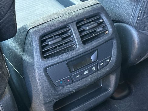 Used 2022 Honda Pilot Sport image 14