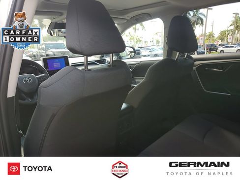 Used 2025 Toyota RAV4 XLE w/ Convenience Package FWD image 22