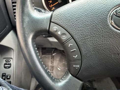 Used 2007 Toyota 4Runner SR5 image 24