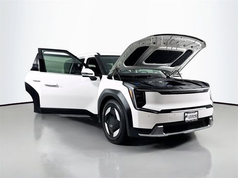Used 2024 Kia EV9 Light Long Range image 26