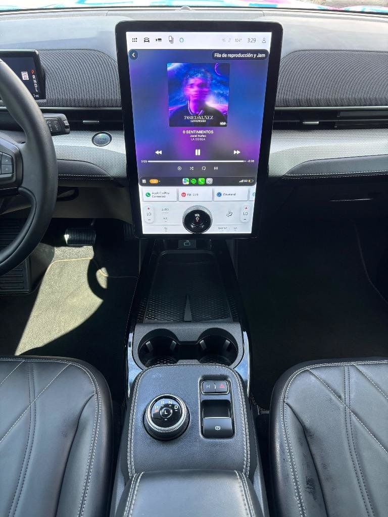Used 2022 Ford Mustang Mach-E Select AWD/4WD image 23