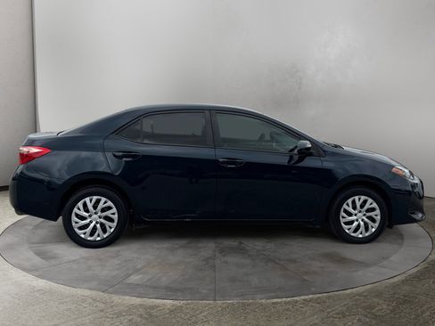 Used 2019 Toyota Corolla LE image 6