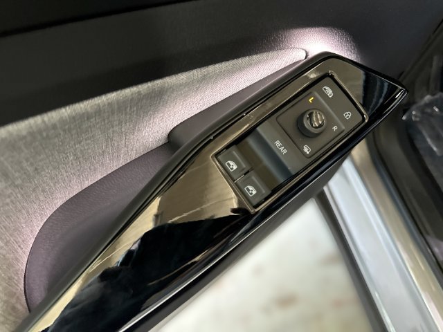 New 2026 Volkswagen ID.4 Pro RWD image 15