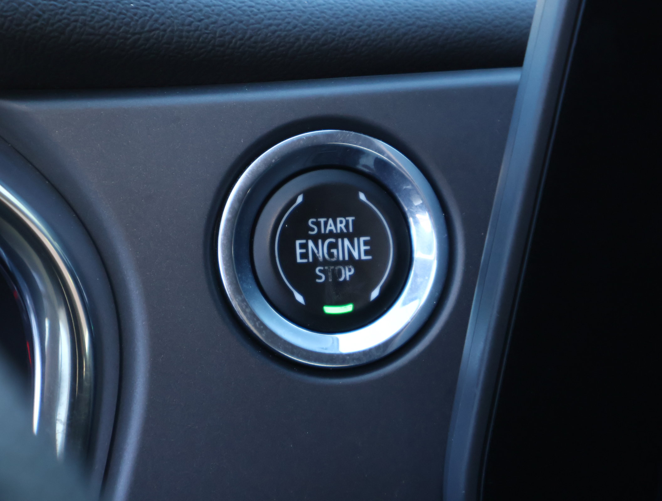 Used 2024 Chevrolet Blazer LT w/ Convenience Package FWD image 17