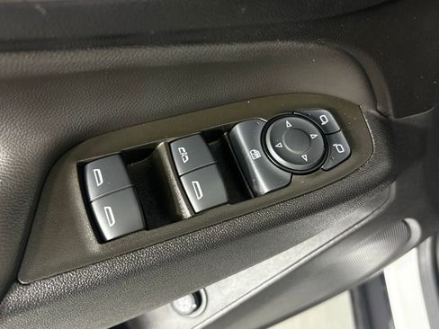 Used 2024 Chevrolet Equinox LT FWD image 15