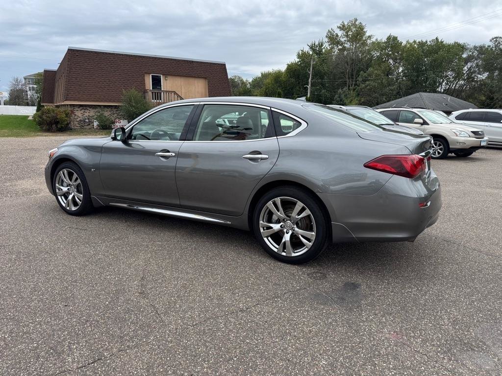 Used 2017 INFINITI Q70 L 3.7 AWD/4WD image 8