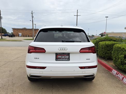 Used 2020 Audi Q5 2.0T Premium Plus w/ Premium Plus Package AWD/4WD image 4