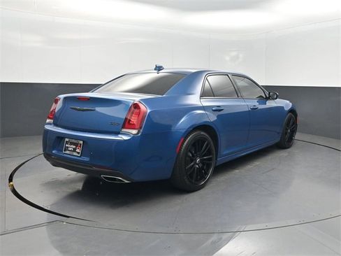 Used 2023 Chrysler 300 Touring L image 33