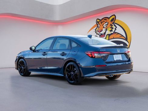 Used 2025 Honda Civic Sport image 7