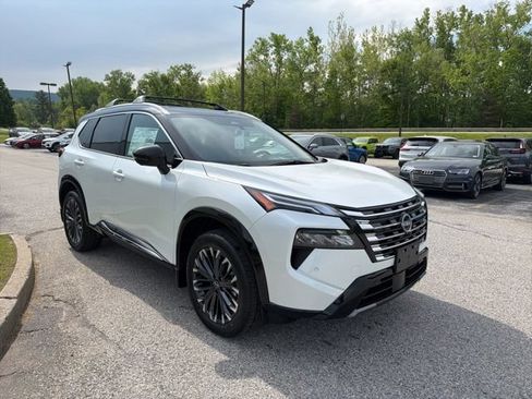 New 2026 Nissan Rogue Platinum AWD/4WD image 3