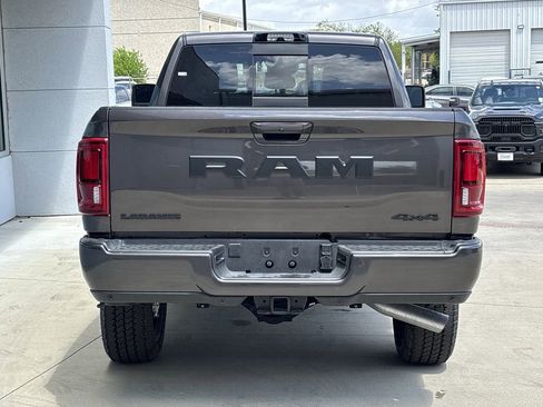 New 2026 RAM 2500 Laramie AWD/4WD image 4