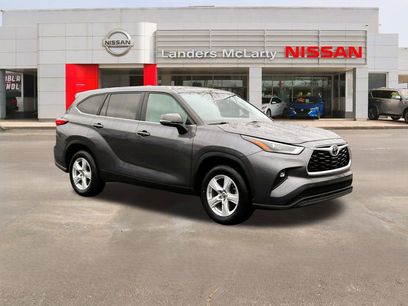 Used 2023 Toyota Highlander L