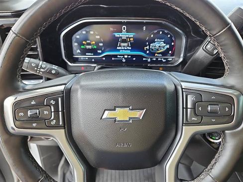 Used 2025 Chevrolet Silverado 2500 LT AWD/4WD image 13