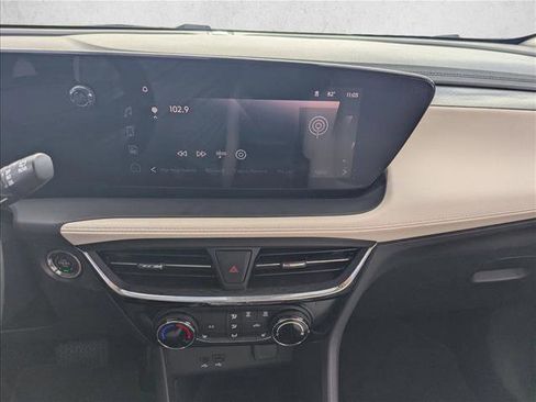 Used 2025 Buick Encore GX Sport Touring w/ Comfort Package image 4