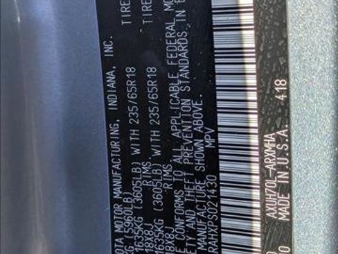 Used 2023 Toyota Highlander XLE image 23