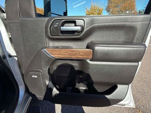 Used 2021 Chevrolet Silverado 3500 High Country w/ Z71 Off-Road Package image 17