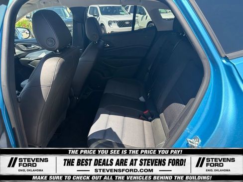 Used 2025 Chevrolet Trax LT FWD image 29