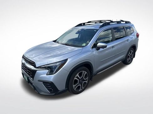 Used 2023 Subaru Ascent Limited w/ Technology Package AWD/4WD image 10