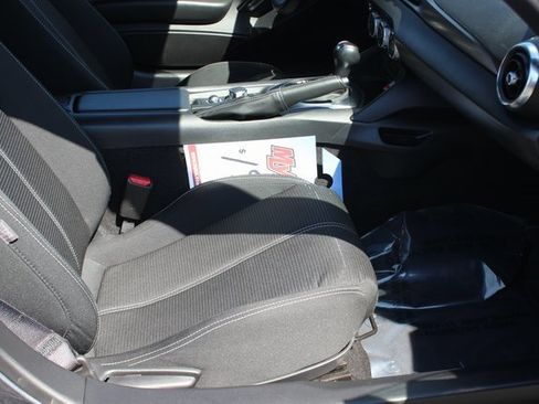 Used 2019 FIAT 124 Spider Classica w/ Technology Group image 24