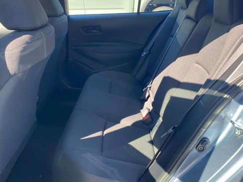 Used 2025 Toyota Corolla LE image 8