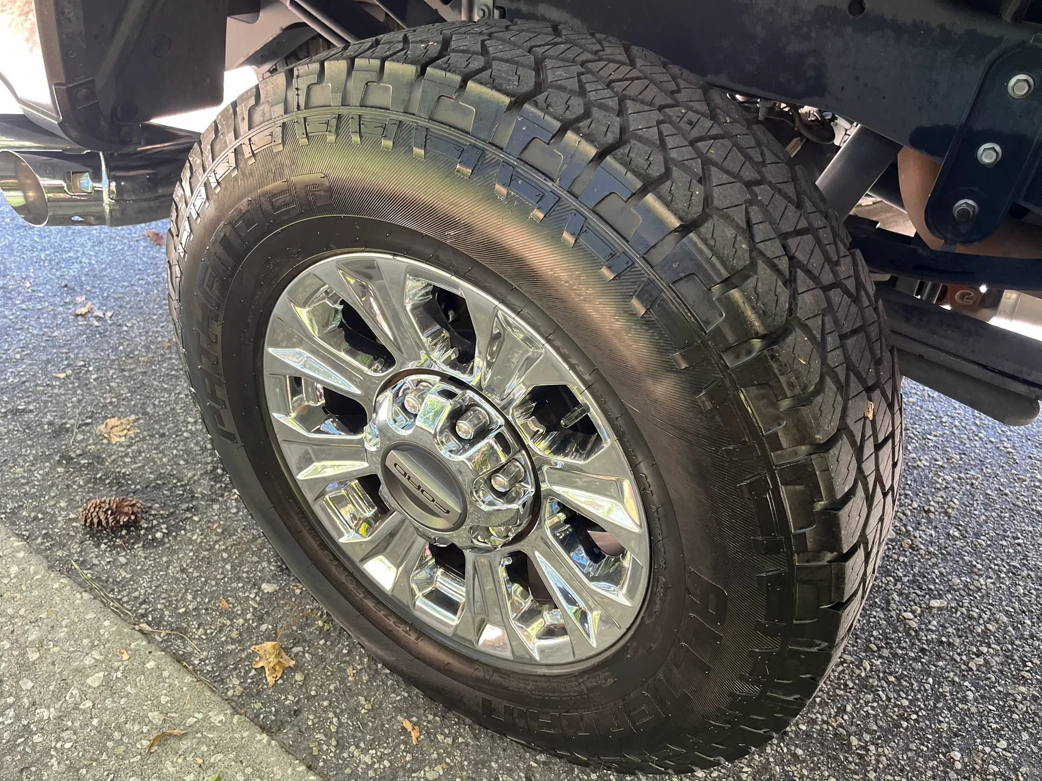 Used 2019 Ford F250 XLT w/ XLT Premium Package AWD/4WD image 9